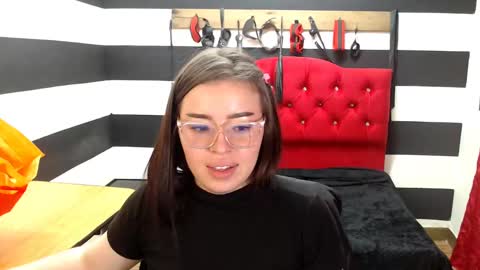 Marian online show from 02-21-25, 04:07