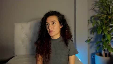 Snapshot of marian_skinny chatting on 01-15-25, 04:04 Marian online show from 01-15-25, 04:04