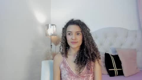 Snapshot of marian_skinny chatting on 10-09-25, 12:19 Marian online show from 10-09-25, 12:19