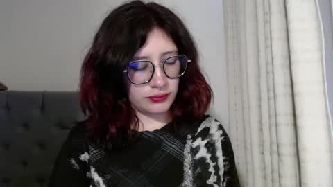 Snapshot of mariana124_ chatting on 01-02-25, 03:29 Mariana online show from 01-02-25, 03:29