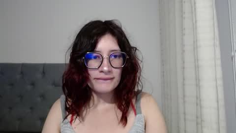 Snapshot of mariana124_ chatting on 01-04-25, 10:13 Mariana online show from 01-04-25, 10:13