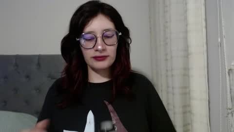 Snapshot of mariana124_ chatting on 01-21-25, 07:17 Mariana online show from 01-21-25, 07:17