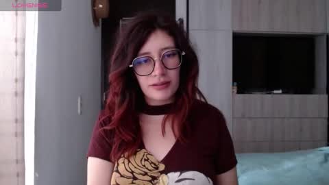 Snapshot of mariana124_ chatting on 02-22-25, 03:47 Mariana online show from 02-22-25, 03:47