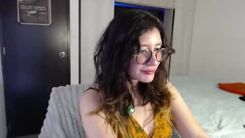 Snapshot of mariana124_ chatting on 11-24-25, 09:25 Mariana online show from 11-24-25, 09:25