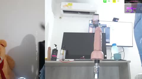 Snapshot of mariana_1_ chatting on 02-14-25, 04:37 Mariana online show from 02-14-25, 04:37