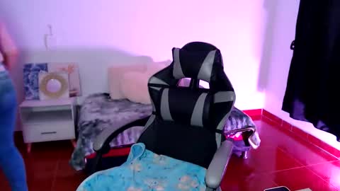 mariana__666 online show from 11-02-25, 09:17