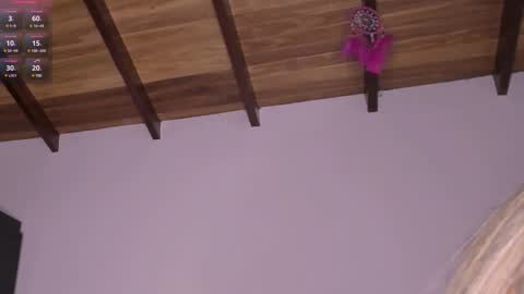 Snapshot of mariana__roe chatting on 12-12-24, 01:53 Mariana Roe online show from 12-12-24, 01:53