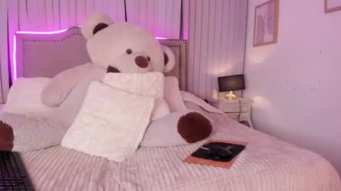 mariana__thompson online show from 03-27-26, 08:26