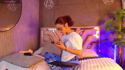 Snapshot of mariana_aldana_ chatting on 03-16-26, 12:42 marii online show from 03-16-26, 12:42
