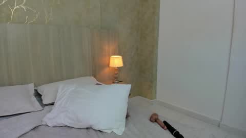 Snapshot of mariana_allen chatting on 02-11-25, 06:40 Mariana Allen online show from 02-11-25, 06:40