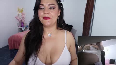 Mariana online show from 09-30-25, 05:12