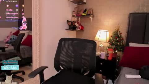 Mar y online show from 12-04-25, 03:21