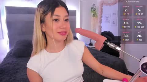 Mariana online show from 12-31-24, 04:16