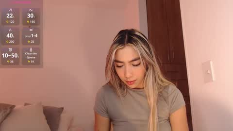 Mariana online show from 10-14-25, 07:36