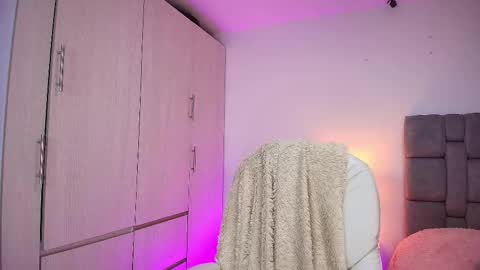 Mariana Gomez online show from 02-13-25, 06:27