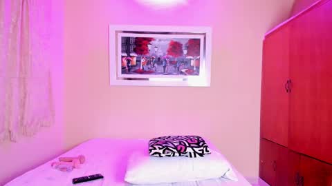 Snapshot of mariana_mauricio chatting on 01-25-25, 05:51 mariana mauricio online show from 01-25-25, 05:51