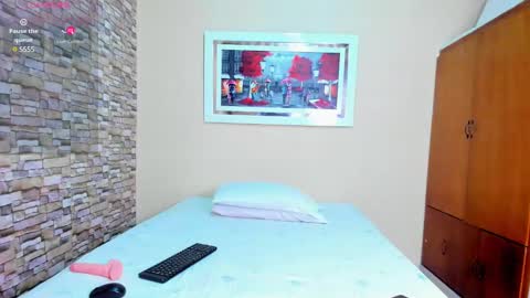 Snapshot of mariana_mauricio chatting on 02-09-25, 02:06 mariana mauricio online show from 02-09-25, 02:06