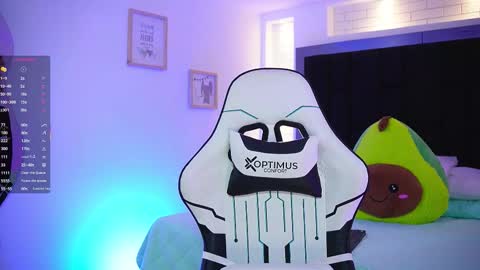 Mariana  online show from 10-14-25, 07:03