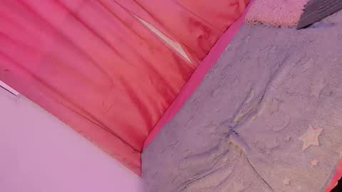 Snapshot of mariana_ofc chatting on 11-07-25, 11:21 Mariana online show from 11-07-25, 11:21