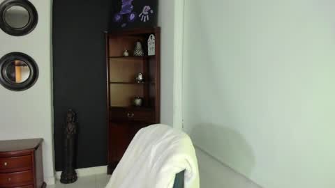 Snapshot of mariana_owen chatting on 12-11-24, 11:00    online show from 12-11-24, 11:00