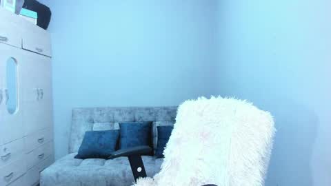 Snapshot of mariana_owen chatting on 02-11-25, 01:31    online show from 02-11-25, 01:31