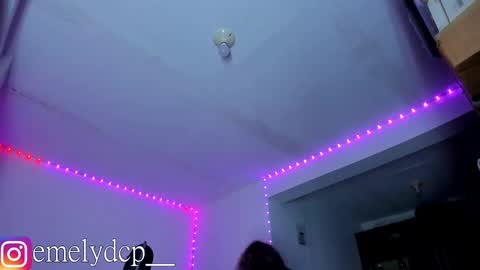   Independent Model online show from 09-20-25, 04:57