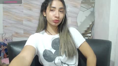 Snapshot of mariana_turner chatting on 01-26-25, 02:35 Mariana turner online show from 01-26-25, 02:35