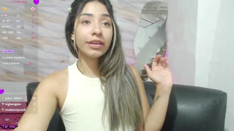 Snapshot of mariana_turner chatting on 02-04-25, 05:21 Mariana turner online show from 02-04-25, 05:21