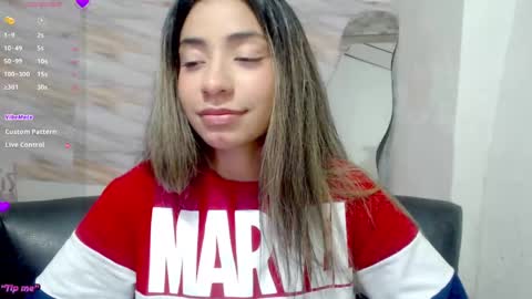 Snapshot of mariana_turner chatting on 02-18-25, 01:10 Mariana turner online show from 02-18-25, 01:10