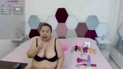 mariana online show from 11-02-25, 04:20