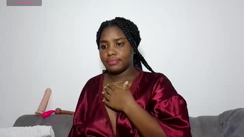 marianaee online show from 10-28-25, 03:43