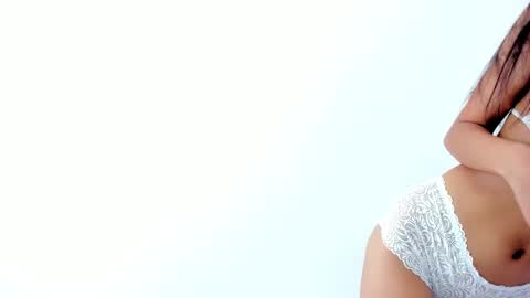 Snapshot of marianagarcia_1 chatting on 09-16-25, 07:48 Mariana Garcia online show from 09-16-25, 07:48