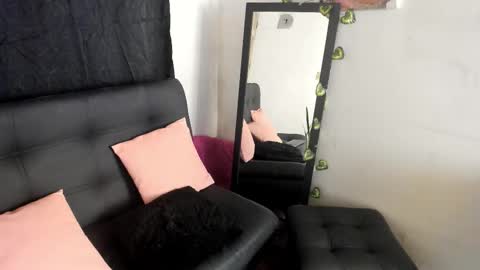 Mariana online show from 10-03-25, 08:33