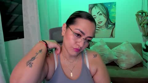 Snapshot of marianalopez81 chatting on 11-09-25, 11:58 Mariana Lopez online show from 11-09-25, 11:58