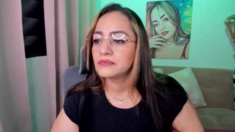 Snapshot of marianalopez81 chatting on 03-23-26, 12:47 Mariana Lopez online show from 03-23-26, 12:47