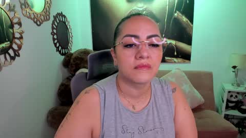 Snapshot of marianalopez81 chatting on 04-09-26, 12:21 Mariana Lopez online show from 04-09-26, 12:21