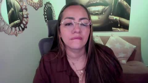 Snapshot of marianalopez81 chatting on 05-15-26, 11:34 Mariana Lopez online show from 05-15-26, 11:34