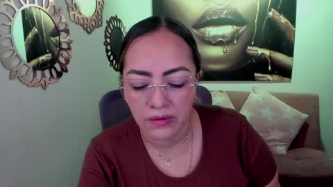 Snapshot of marianalopez81 chatting on 05-17-26, 01:36 Mariana Lopez online show from 05-17-26, 01:36