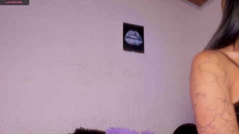 Snapshot of marianawlls chatting on 03-05-25, 12:59 mariana williams online show from 03-05-25, 12:59