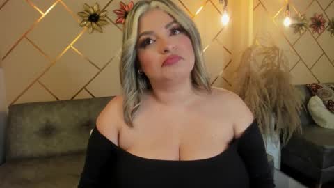 Snapshot of marianeporter_ chatting on 12-18-25, 05:13 marianeporter online show from 12-18-25, 05:13