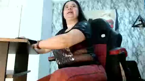 Mariani online show from 11-15-25, 01:40