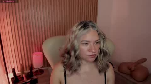 Marian Love  online show from 02-25-25, 10:47