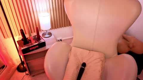 Marian Love  online show from 09-28-25, 11:04