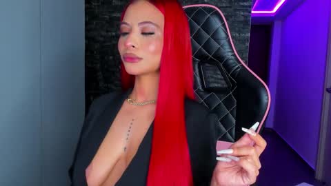 M A R I A N E online show from 09-21-25, 07:43