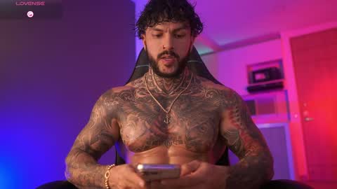 Mariano Costa online show from 10-29-25, 04:15