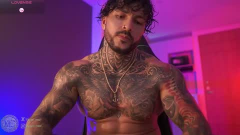 Mariano Costa online show from 12-19-25, 02:40