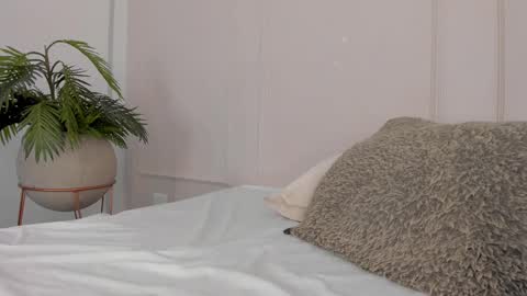 Maria Pettit online show from 02-28-25, 08:31