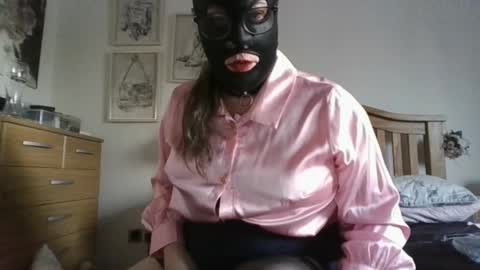 Mariasatin online show from 12-21-25, 10:11