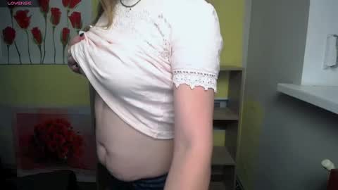 Mariia online show from 12-14-24, 01:27