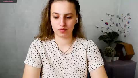 Snapshot of mariatess_ chatting on 05-14-26, 10:22 Mariia online show from 05-14-26, 10:22